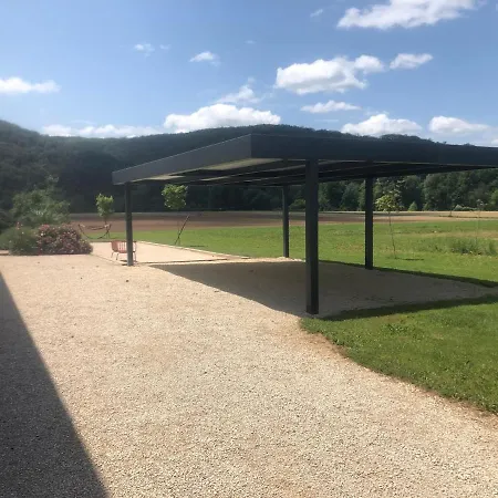 Casa de Férias La Grange Du Meandre Avec Espace Massages